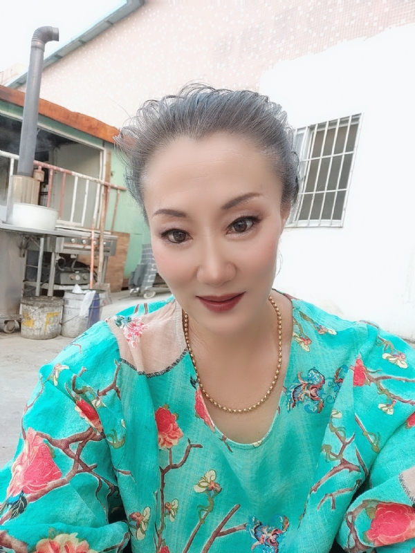 燕子的第三张照片--深圳上门女婿服务网