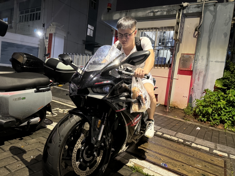 Uhiii的第一张照片--深圳上门女婿服务网