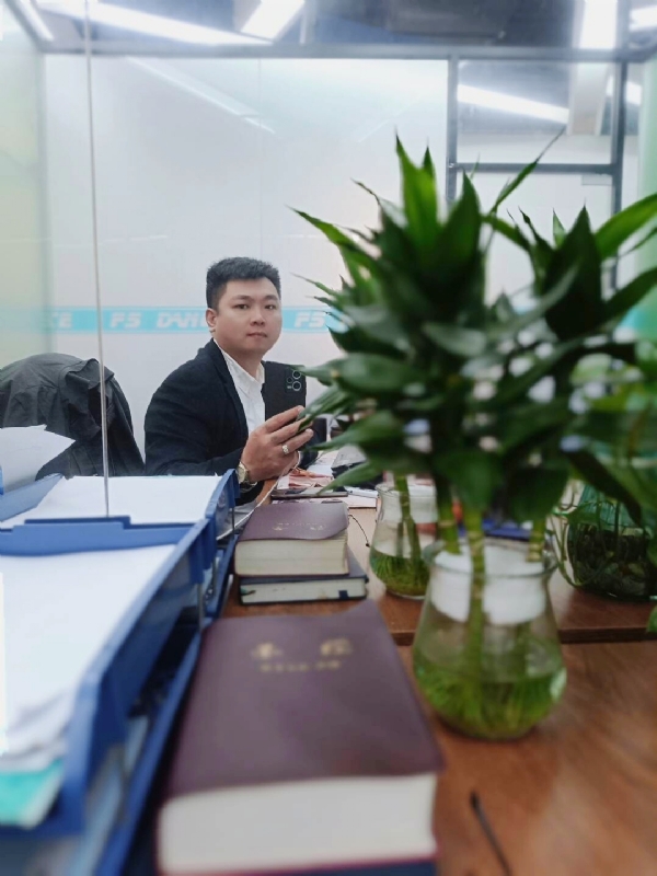 杨某人的第一张照片--深圳上门女婿服务网